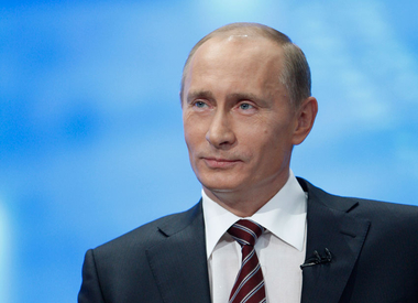 Владимир Путин призвал поддержать социально ориентированные НКО